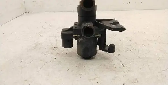 BMW 3 E36 Coolant heater control valve 8391418 1147412052