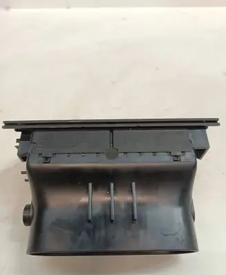 BMW 5 E39 Dash center air vent grill 8391182