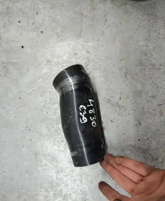 BMW 5 E39 Engine coolant pipe/hose