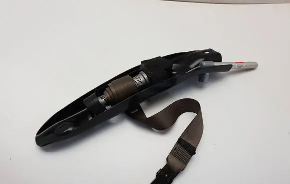 Volvo XC90 Front seatbelt 3126752