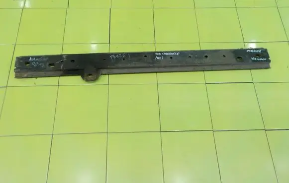 Renault Kangoo II Front bumper support beam 