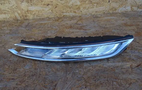 Citroen C4 II Picasso Headlight/headlamp 9822653980 89208992