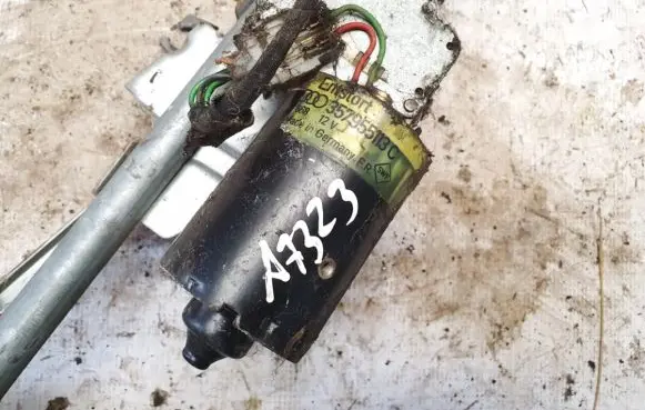 Volkswagen PASSAT B3 Wiper motor 357955113c