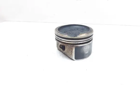 Toyota Avensis T250 Piston 