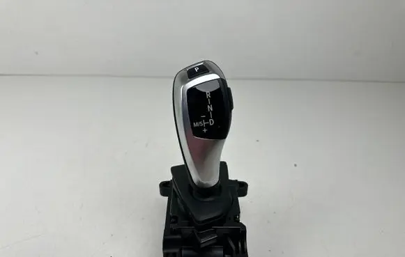 BMW 3 F30 F35 F31 Gear shifter/selector 9326582