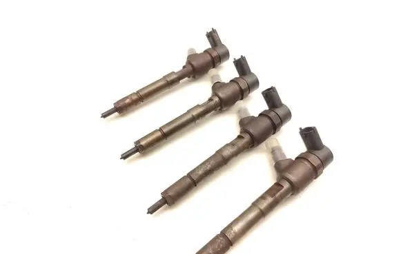 Fiat Punto Evo Fuel injectors set 0445110351