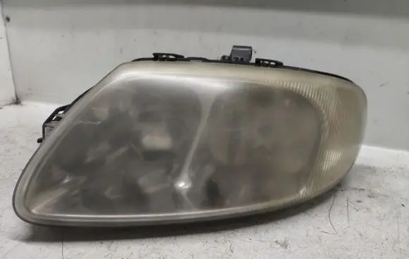 Chrysler Voyager Headlight/headlamp