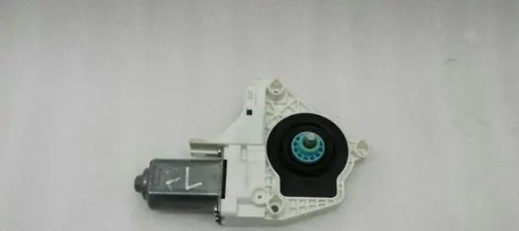 Audi A1 Front door window regulator motor 8K0959801C