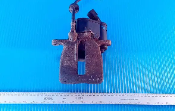 Audi A6 S6 C6 4F Rear brake caliper G363 9686 GN043