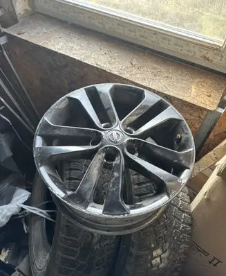 Nissan Juke I F15 R17 alloy rim 