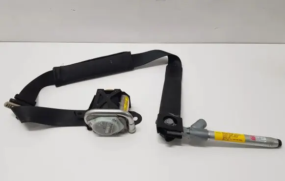 Nissan Note (E11) Front seatbelt 868859U15A