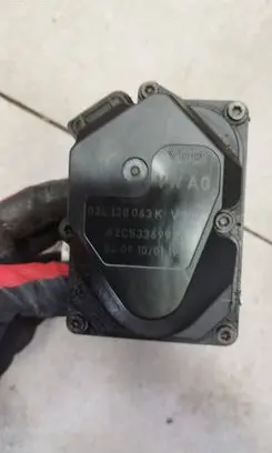 Seat Ibiza IV (6J,6P) Throttle valve 03L128063K A2C53369975