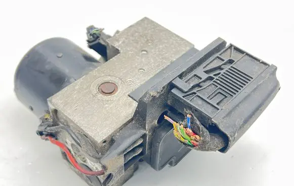 Mercedes-Benz S W220 ABS Pump 0265202444 A0044314612