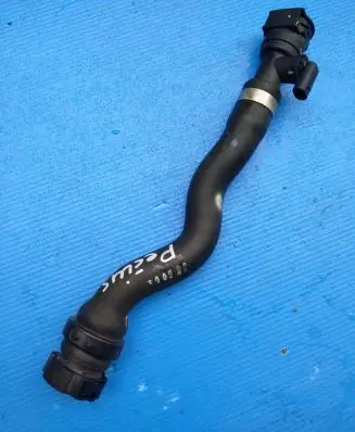Opel Mokka B Engine coolant pipe/hose 597