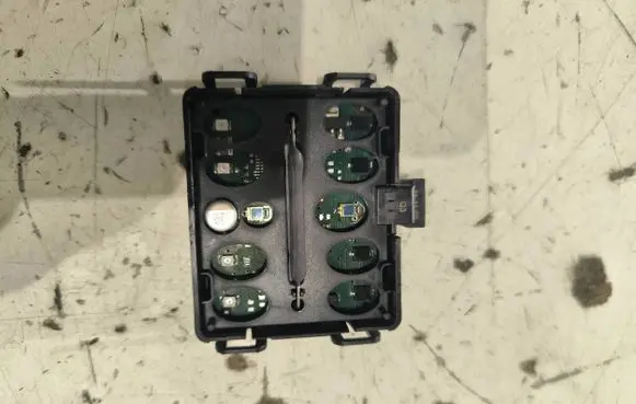 Mercedes-Benz E W211 Rain sensor A2118206026 73628104 5DC00842406