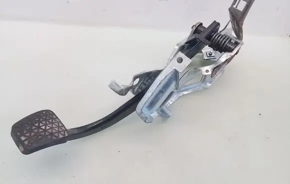 Opel Zafira B Brake pedal 24463406
