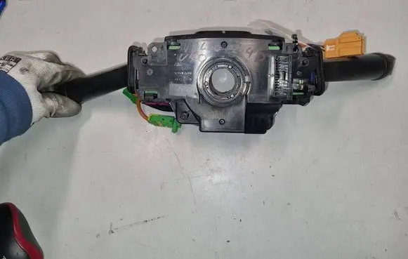 Volvo S80 Wiper control stalk 30658614