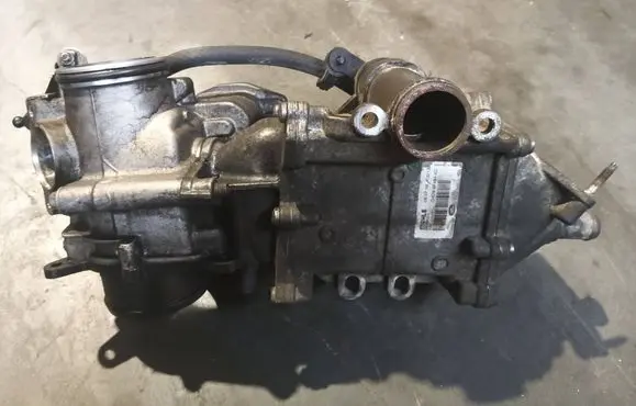 Jaguar XE EGR valve cooler G4D39F464AD