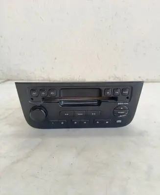Radio/CD/DVD/GPS head unit