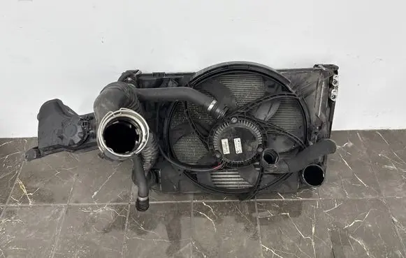 BMW 1 E81 E87 Radiator set 6240382 E5728W