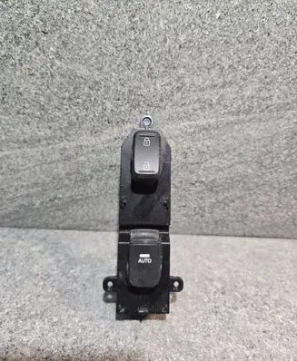 KIA Optima Electric window control switch 935752T010