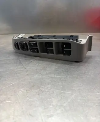 KIA Soul Electric window control switch 93570B2050BF6