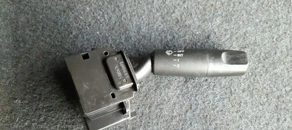 Mazda 3 I Wiper control stalk 17D682