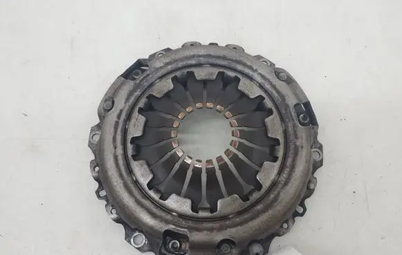 Toyota Aygo AB10 Pressure plate 312100H020