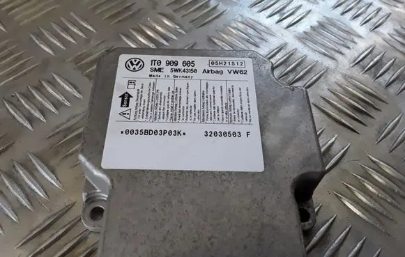 Volkswagen Touran I Airbag control unit/module 1T0909605 5WK43150 05H21S12