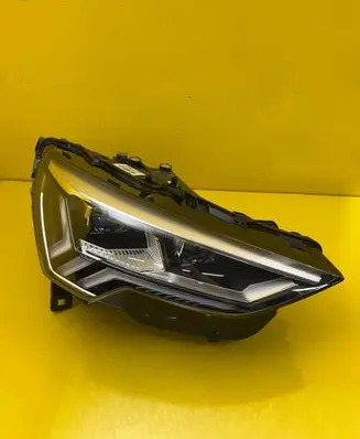 Audi Q3 F3 Headlight/headlamp 83A941036