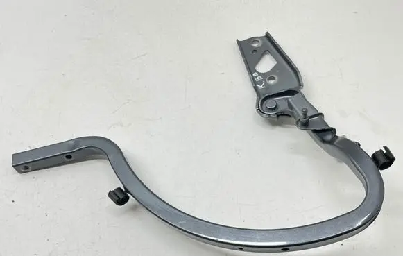 Volkswagen PASSAT B8 USA Tailgate/trunk/boot hinge 561827301C
