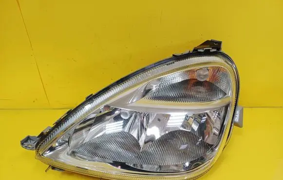 Mercedes-Benz A W168 Headlight/headlamp A1688201761
