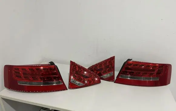 Audi A5 8T 8F Rear/tail lights 8T0945093B