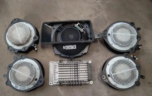 Seat Exeo (3R) Audio system kit 8E0035411B