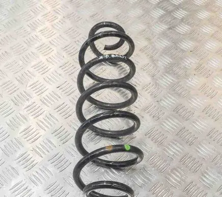 Toyota C-HR I Rear coil spring