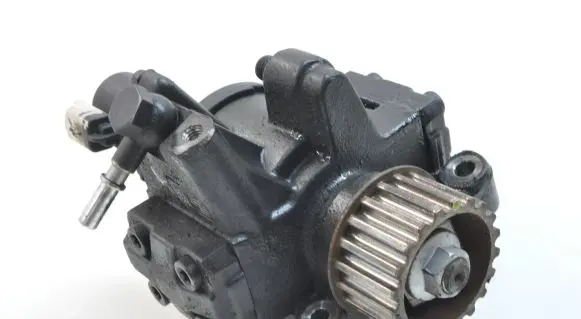 Mercedes-Benz CLA C117 X117 W117 Fuel injection high pressure pump 167008557R