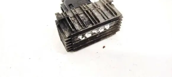 Opel Astra H Glow plug pre-heat relay 51299018B 55354141