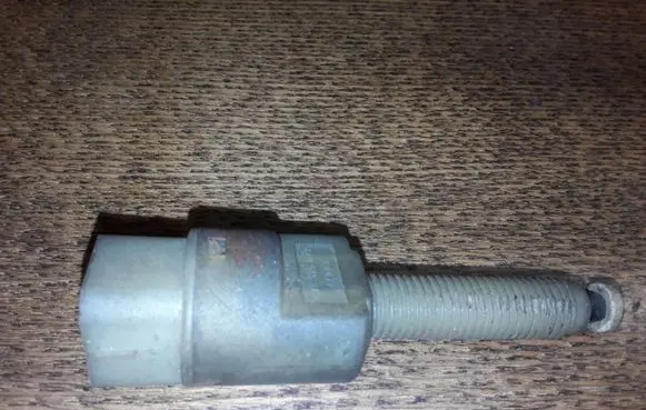Audi A6 S6 C5 4B Brake pedal sensor switch 4A0945515A