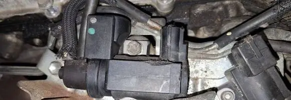 Toyota Avensis T250 Turbo solenoid valve 258190r011 07t077