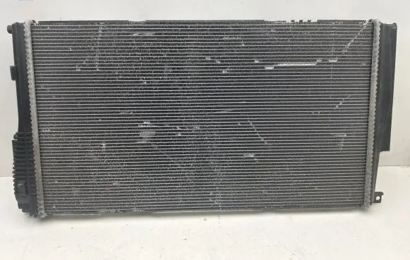 BMW 3 F30 F35 F31 Coolant radiator 8673370 15272311
