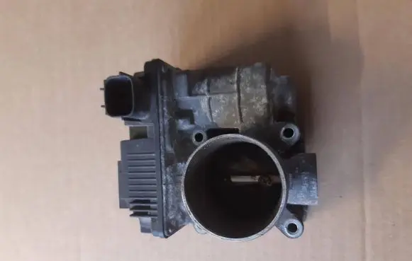 Nissan Primera Throttle body valve SERA57601 Q5526