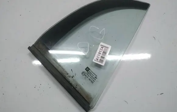 Rear vent window glass