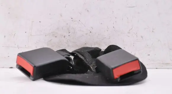 Opel Insignia B Middle seatbelt buckle (rear) 39151545