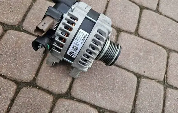 Opel Mokka B Generator/alternator 9835688980