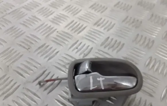 Mazda 626 Rear door interior handle BRAK