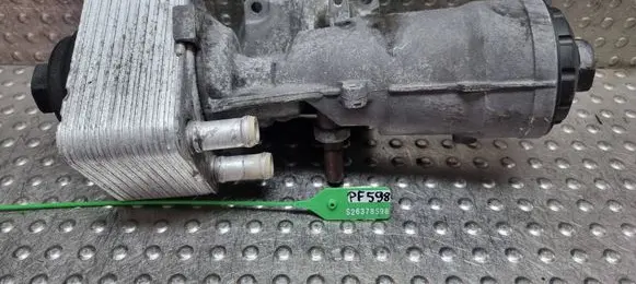 Volkswagen Golf V Oil filter mounting bracket S26378598 045115389E