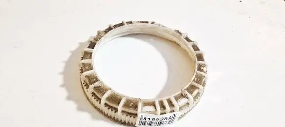 Toyota Auris 150 In tank fuel pump screw locking ring/nut 
