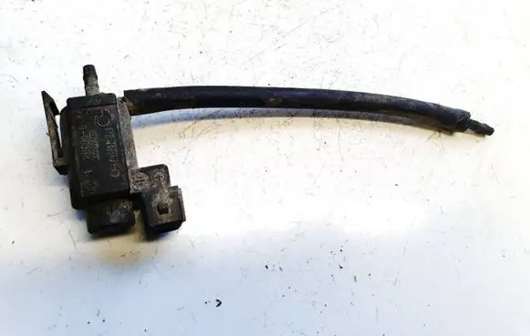 Volvo S80 Turbo solenoid valve 72224010 09t296