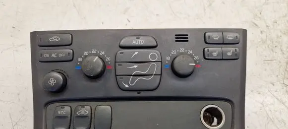 Volvo V70 Climate control unit 9496811 7923