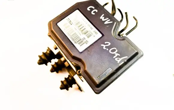 Volkswagen PASSAT CC ABS Pump 3AA614109AQ